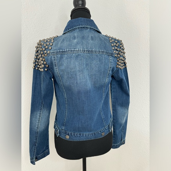 BLUE REVIVAL DENIM BLUE JACKET SO BEAUTIFUL AND PERFECT FOR ANY OCASIÓN. - Picture 5 of 11